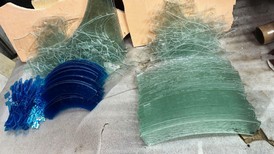 резка стекла для витражей на гидроабразивном станке.jpeg