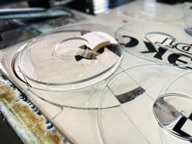 резка стекла без сколов в Спб.jpeg