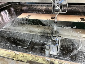 резка зеркал различные формы.jpeg