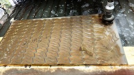 резка латуни гидроабразивом.jpeg